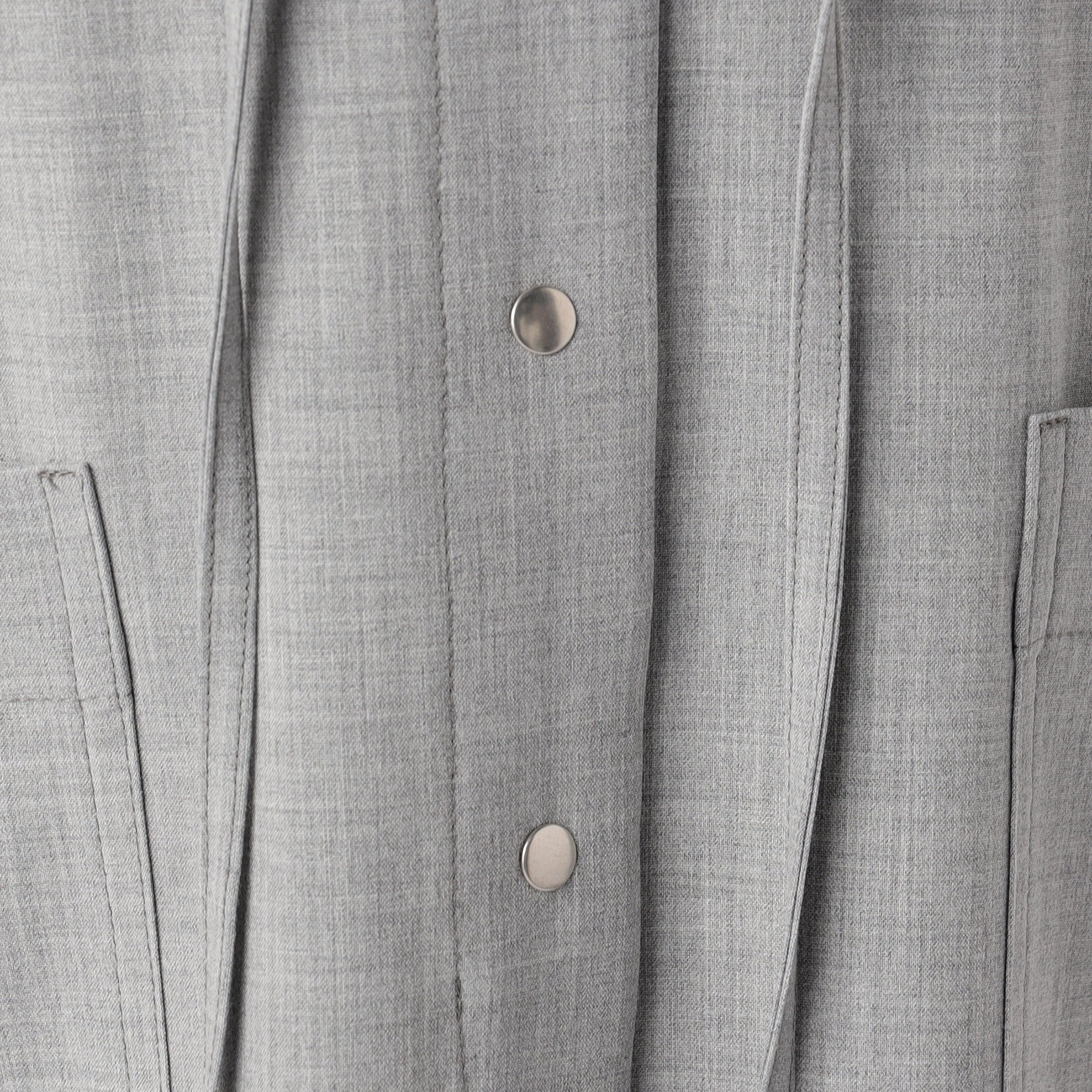 ドットボタンで開閉が簡単