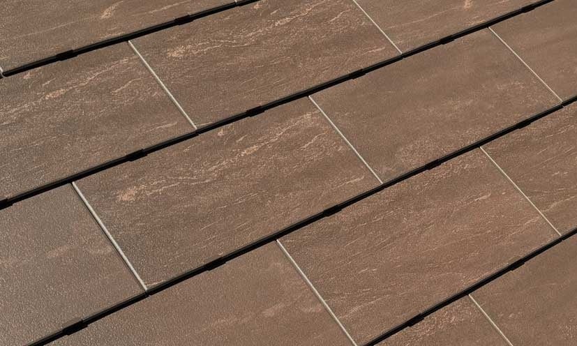 色名：ブラウン