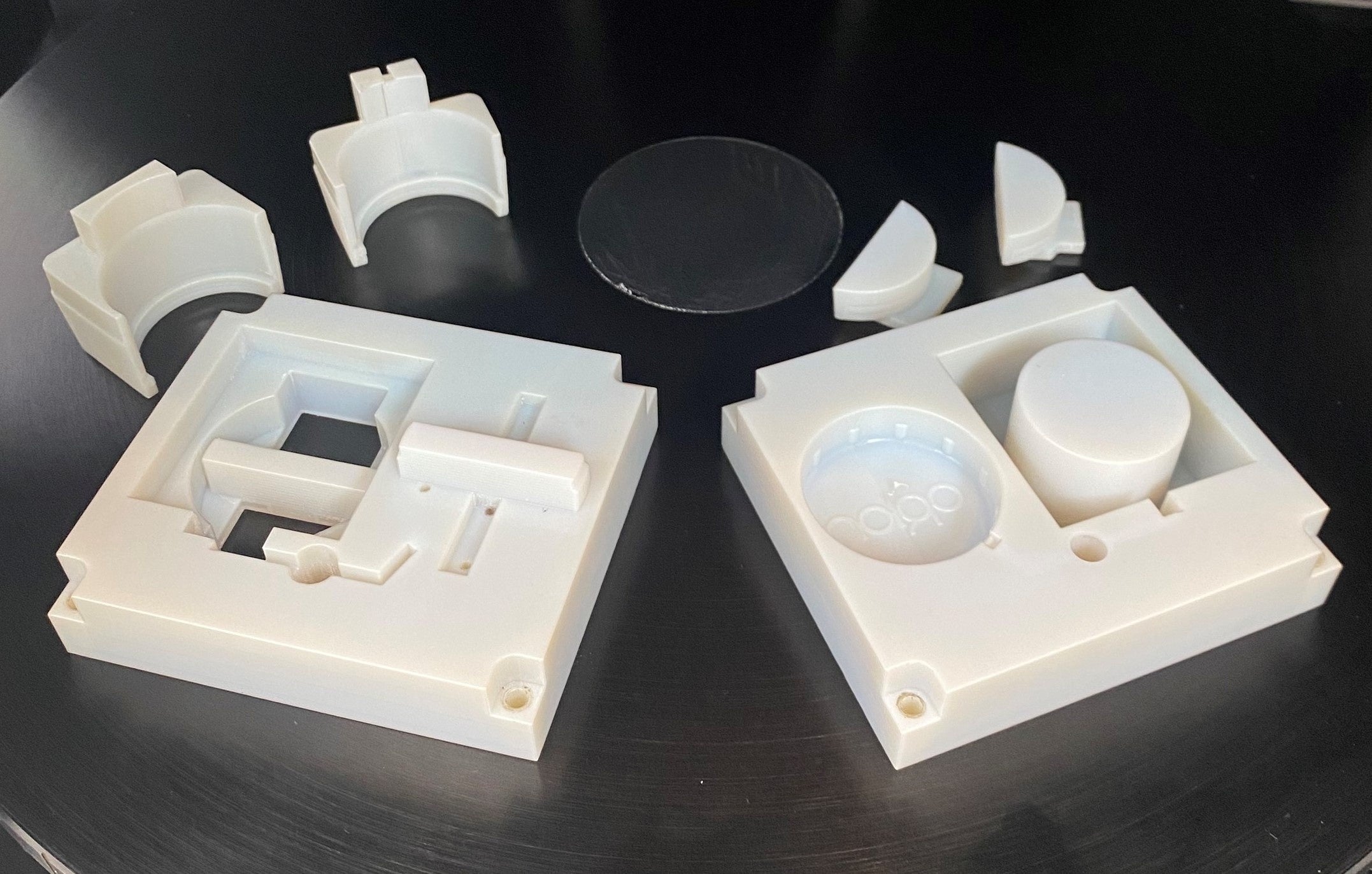 ﾃﾞｻﾞｲﾝﾌｧｸﾄﾘｰで使用する3Dﾌﾟﾘﾝﾄ樹脂型（ﾃﾞｼﾞﾀﾙﾓｰﾙﾄﾞⓇ）