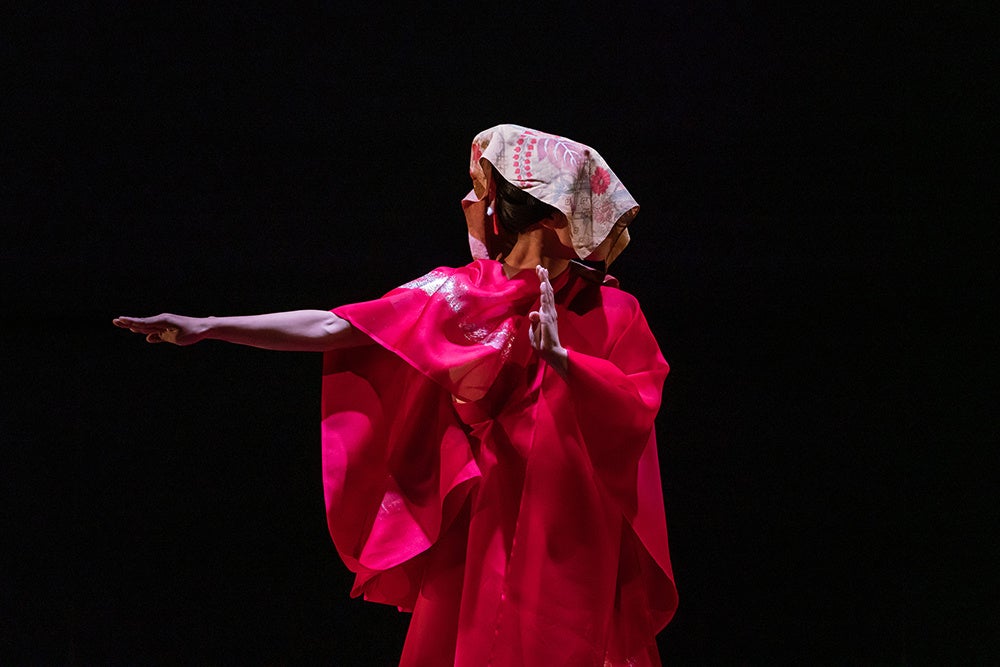 撮影：井上嘉和　提供：京都造形芸術大学 舞台芸術研究センター