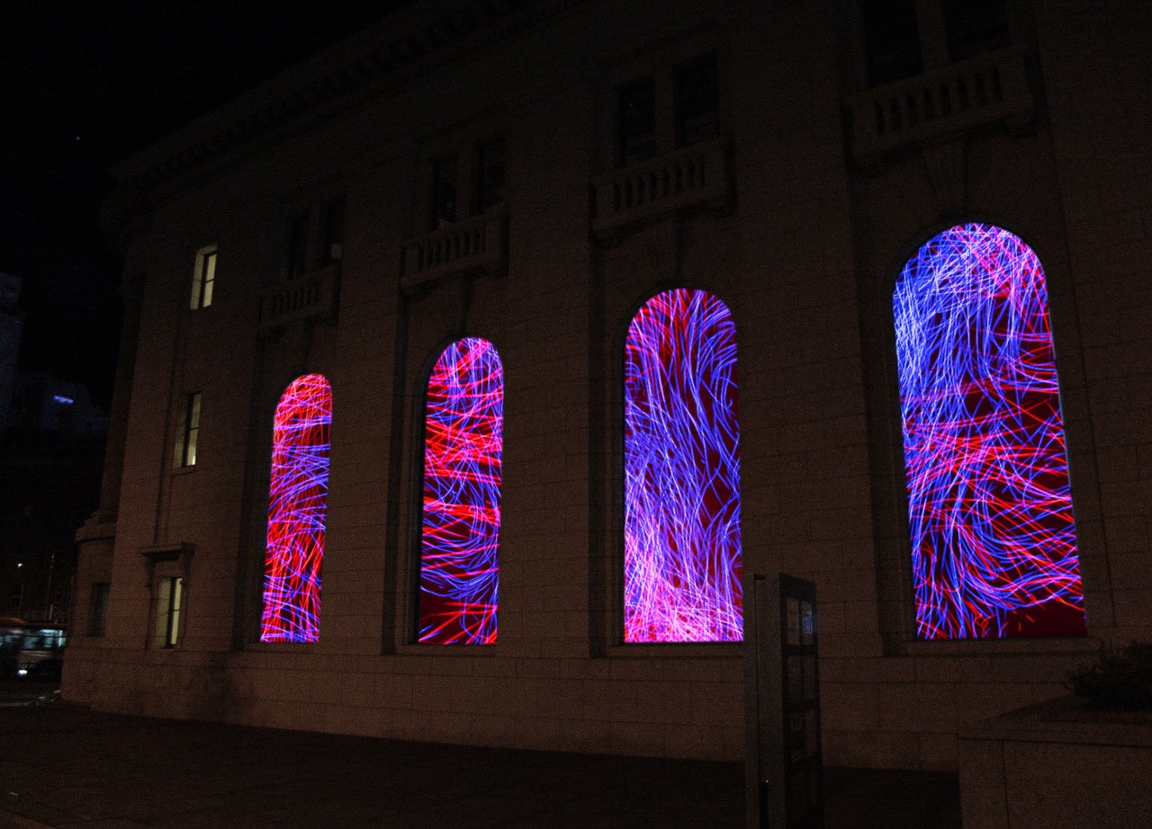 高橋啓祐「赤と青のイメージ」