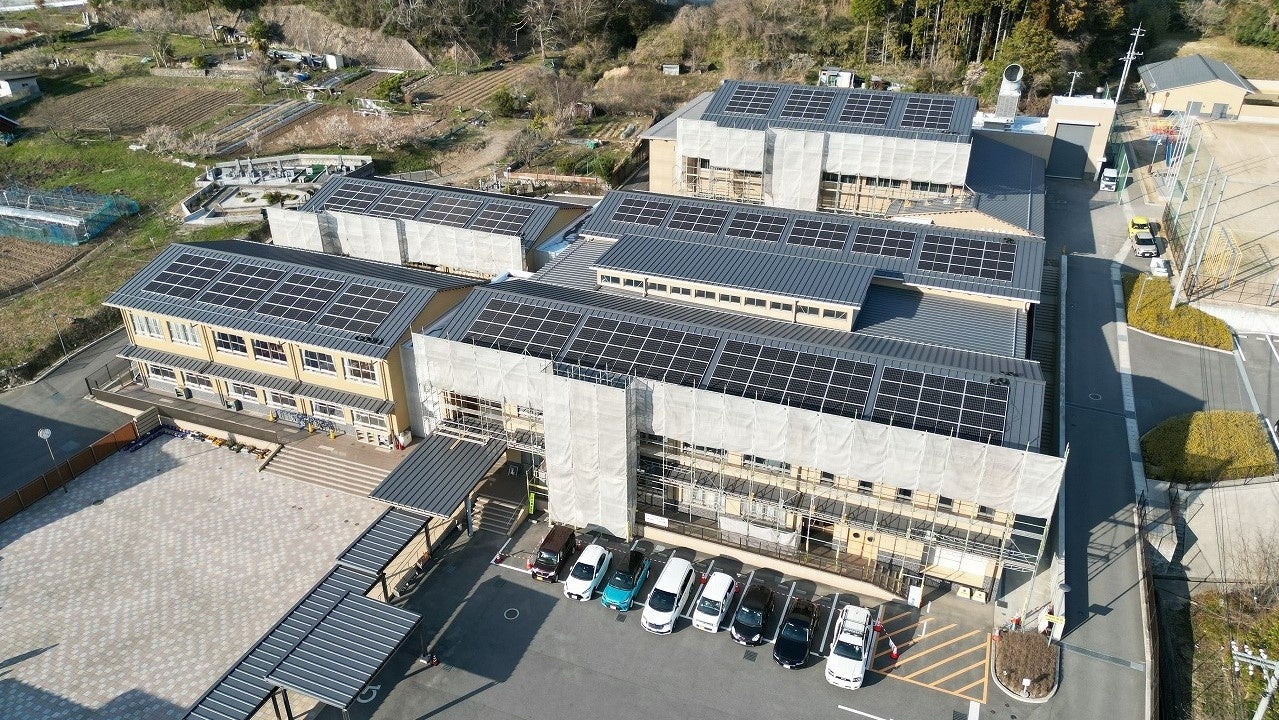 TESSグループ、岡山県真庭市様の公共施設5か所向けにオンサイトPPAによる再生可能エネルギー電気の供給を開始