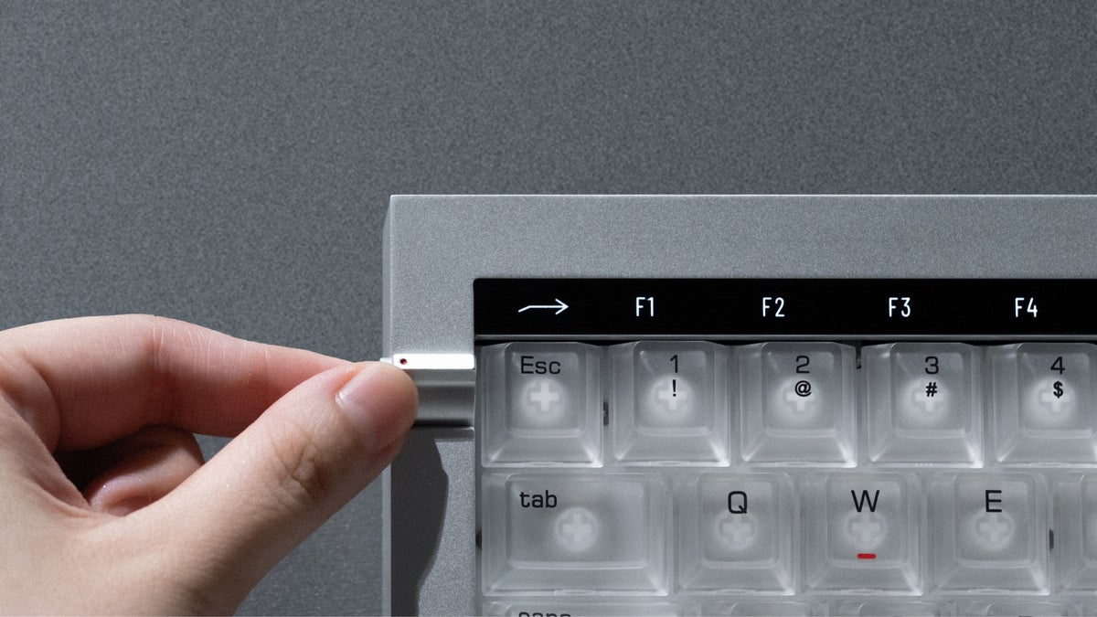 機械接点とTMR磁気センサーを1つのスイッチに。Lofreeのハイエンドキーボード「Hyzen」が国内販売開始