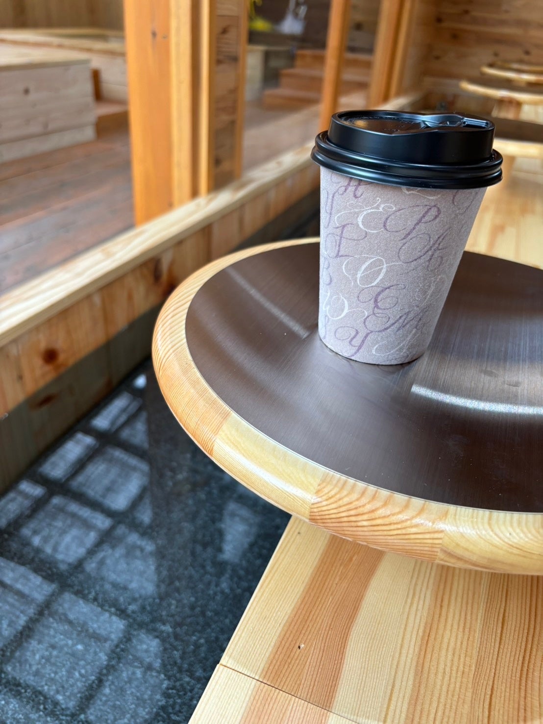 天然温泉足湯しながらのカフェ