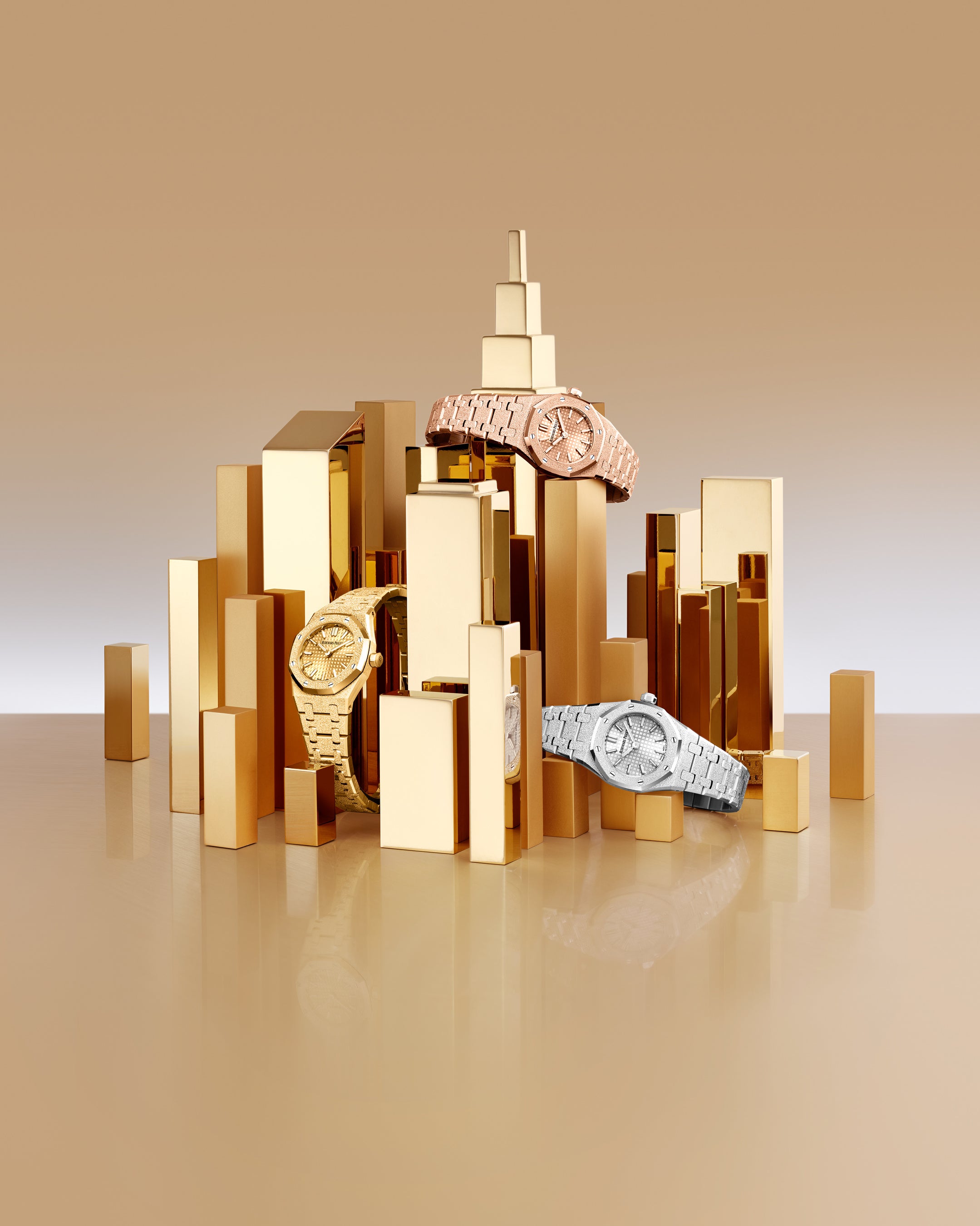 オーデマ ピゲ、新作「ロイヤル オーク ミニ フロステッドゴールド