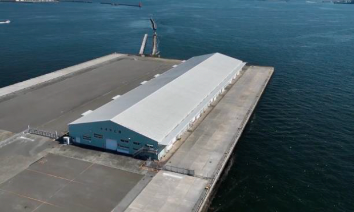 山下ふ頭4号屋上