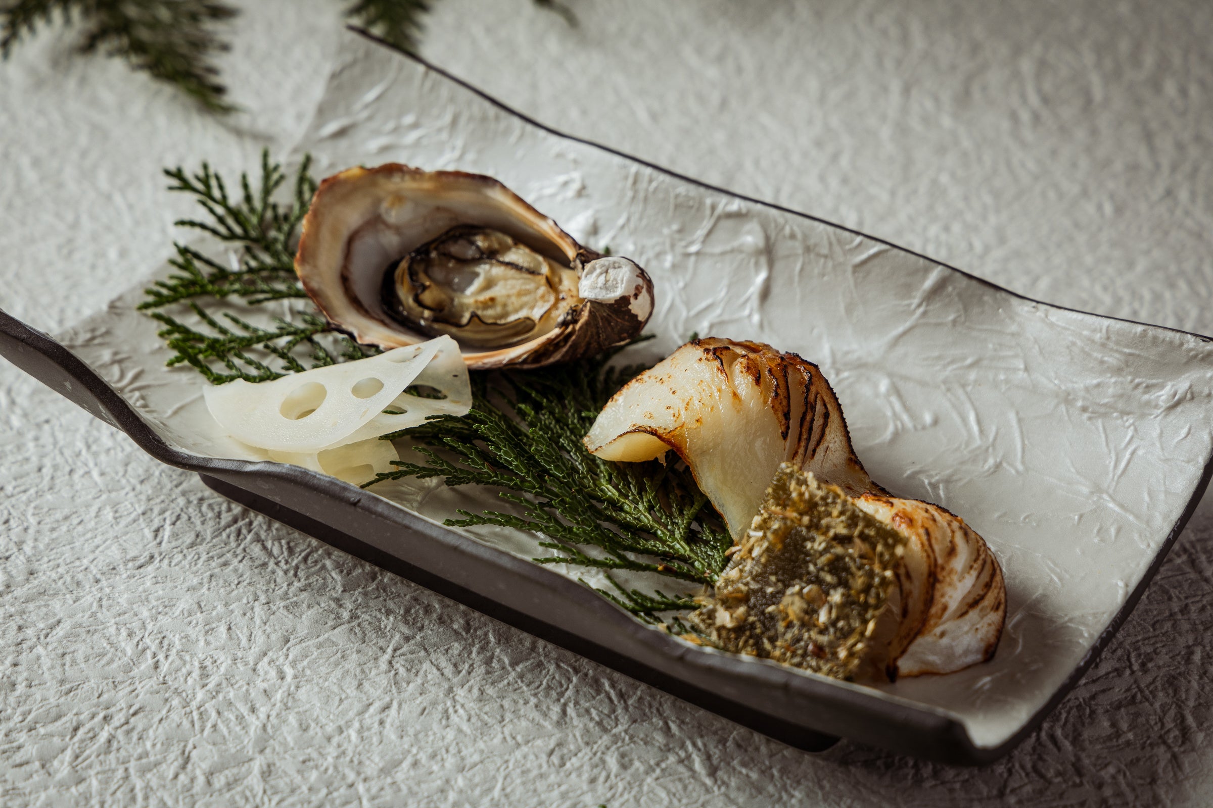 [焼き物] 大分県産大入島オイスター 真魚鰹味噌󠄀漬け焼き 酢取り蓮根 昆布土佐和え