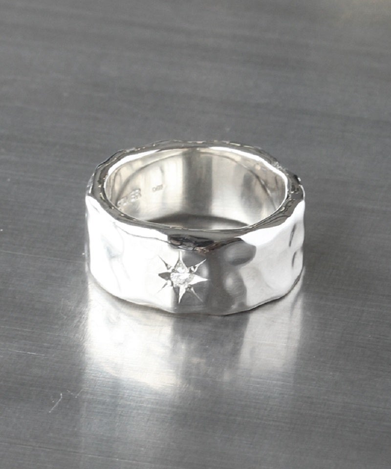 「e.m.」リング　29,700円