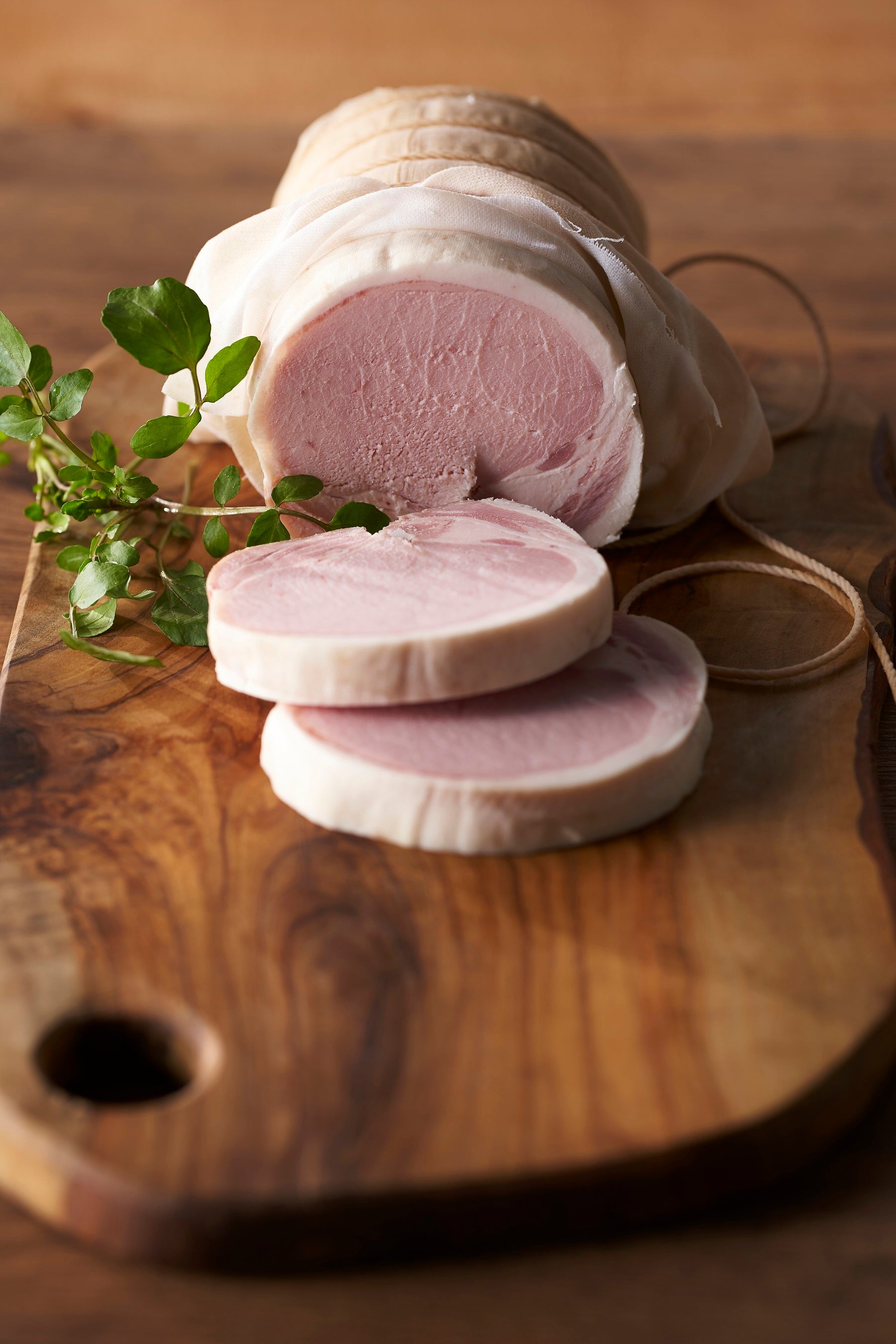 「エーデルワイスファーム」 薪・炭火仕上げロースハム （500ｇ）5,701円