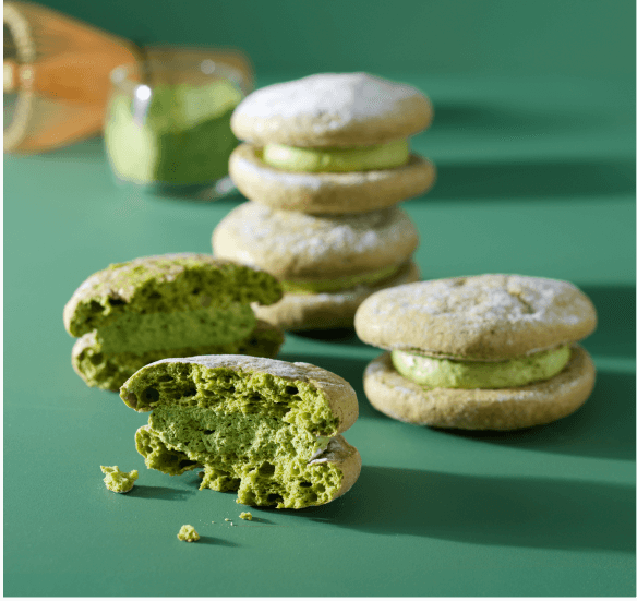 「フワトロワ ルタオ」ブーシェブール・抹茶アソート（10個入）3,240円◎地下1階 洋菓子売場