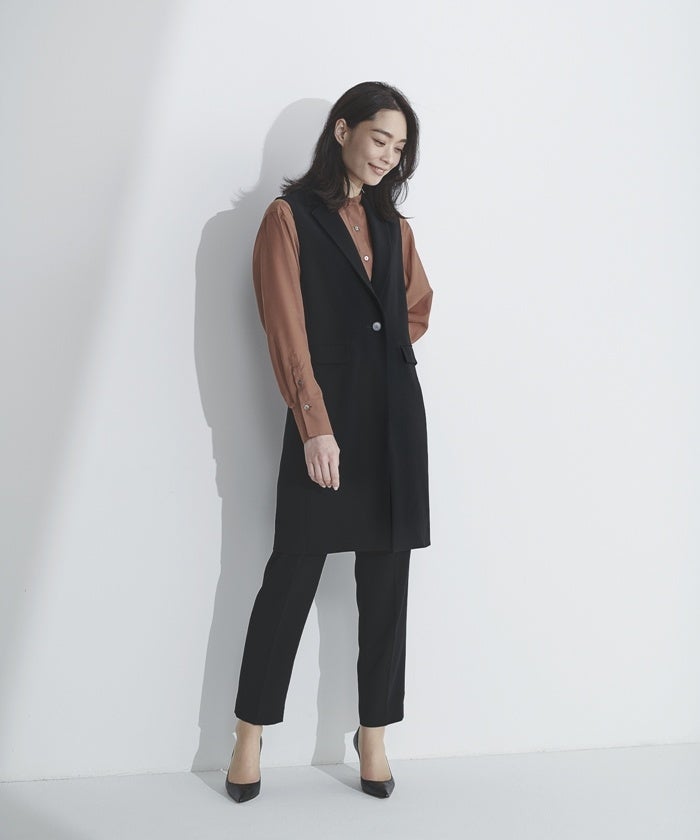 「23区」ロングジレ　Sサイズ・レギュラーサイズ 33,000円、Ｌサイズ ：34,100円