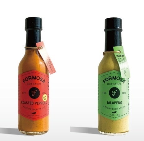 「フォルモサソース」（左）ローストペッパー（右）ハラペーニョ 各1,801円