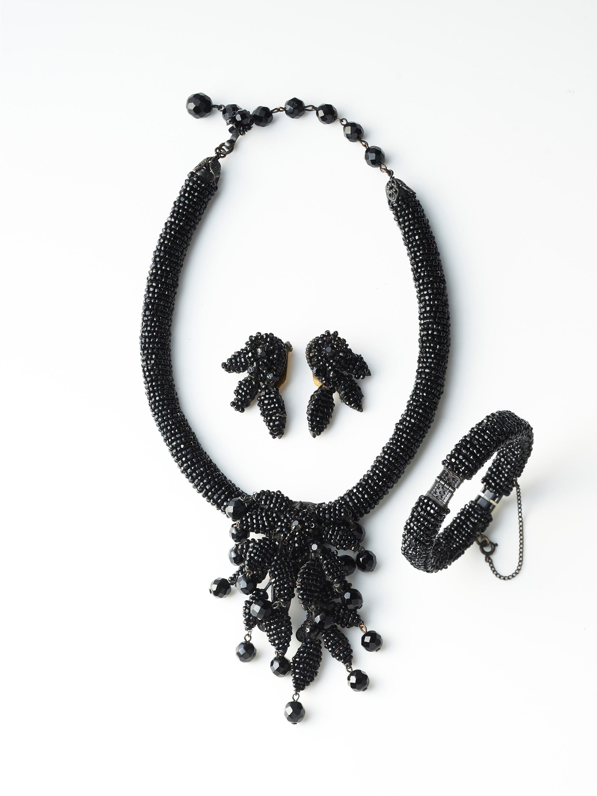 「BLONDIE & CO」  ミリアム・ハスケル・黒シードビーズ(パリュール) (1950年代、アメリカ)605,000円