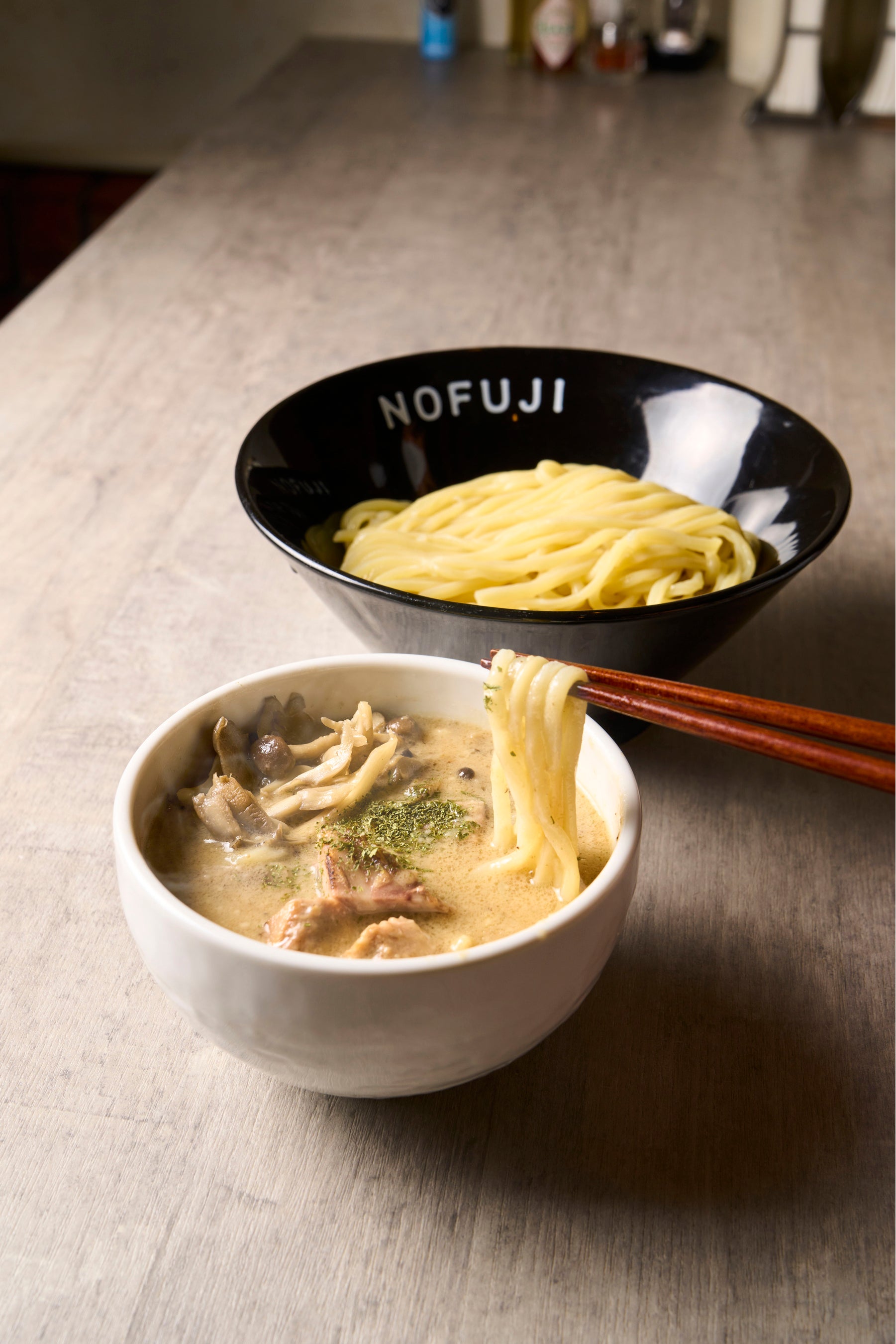 「らーめん つけ麺NOFUJI」 特製北海道産ミルクのきのこクリームつけ麺 (1人前)1,000円[各日限定200]