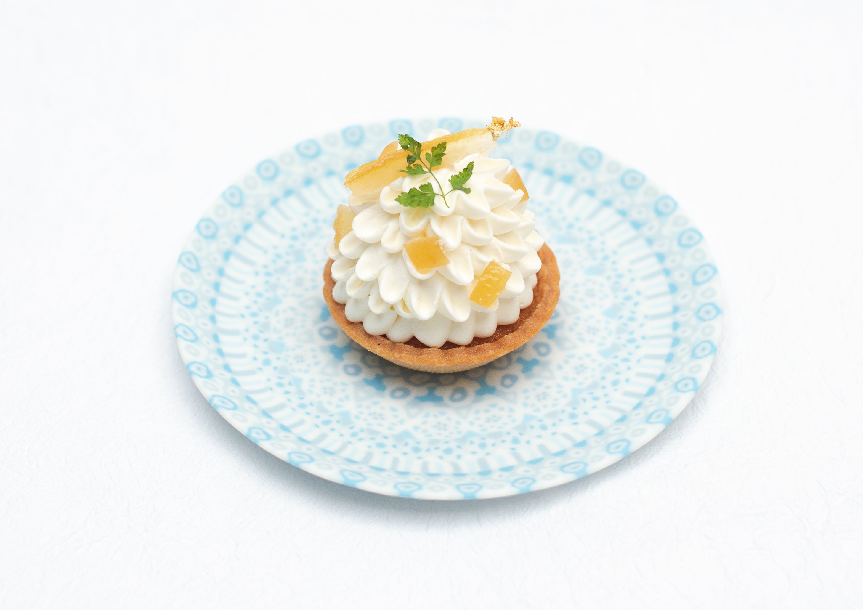 金田萌永「透光練込ケーキ皿」 （直径17×高さ1.5cm、箱なし） 39,600円