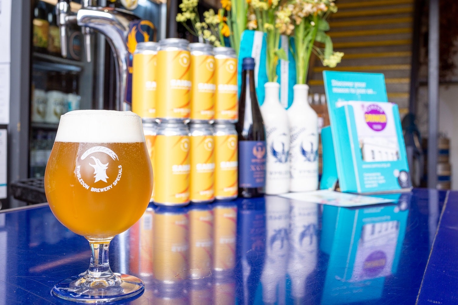 「ウィンブルドン・ブルワリー」 . ドラフトビール(ラガー、ペールエール、各1杯)ハーフパイント 880円 など