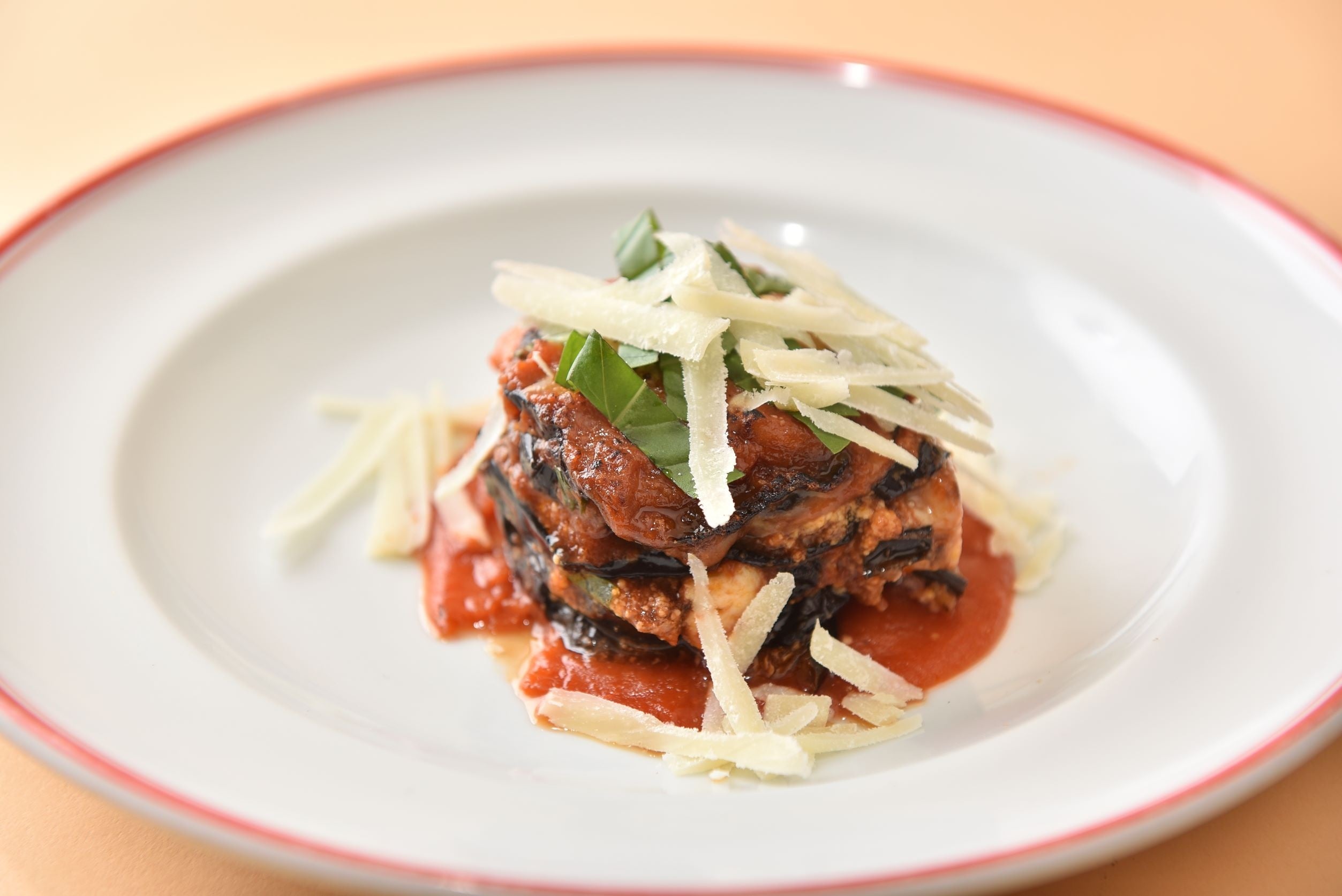 「トラットリア アル・ポンピエーレ」 パルミジャーナ ディ メランザーネ 熊本県産赤なすのパルマ風 （1人前）1,380円