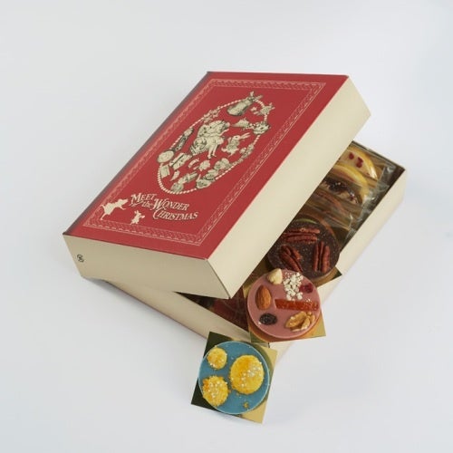 ベルアメール パレショコラアドベントカレンダーBOOK  7,560円【販売予定数:店頭10・ オンラインストア50】  セット内容  パレショコラ24枚  ◎地下1階洋菓子売場では  11月20日(日)から販売