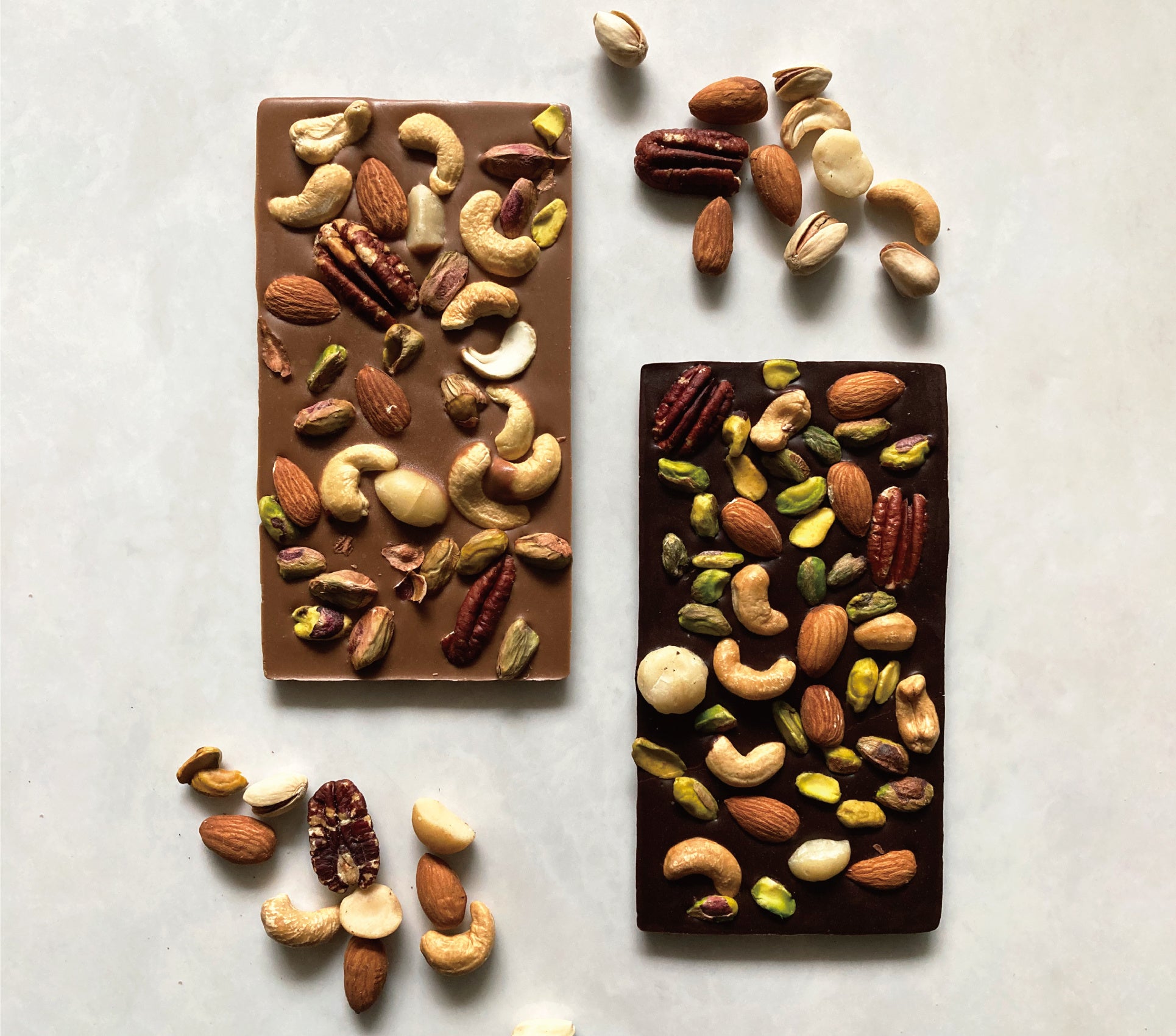 ナッツチョコタブレット ミルク ナッツチョコタブレット ビター （1枚 100g、日本製）各1,951円 