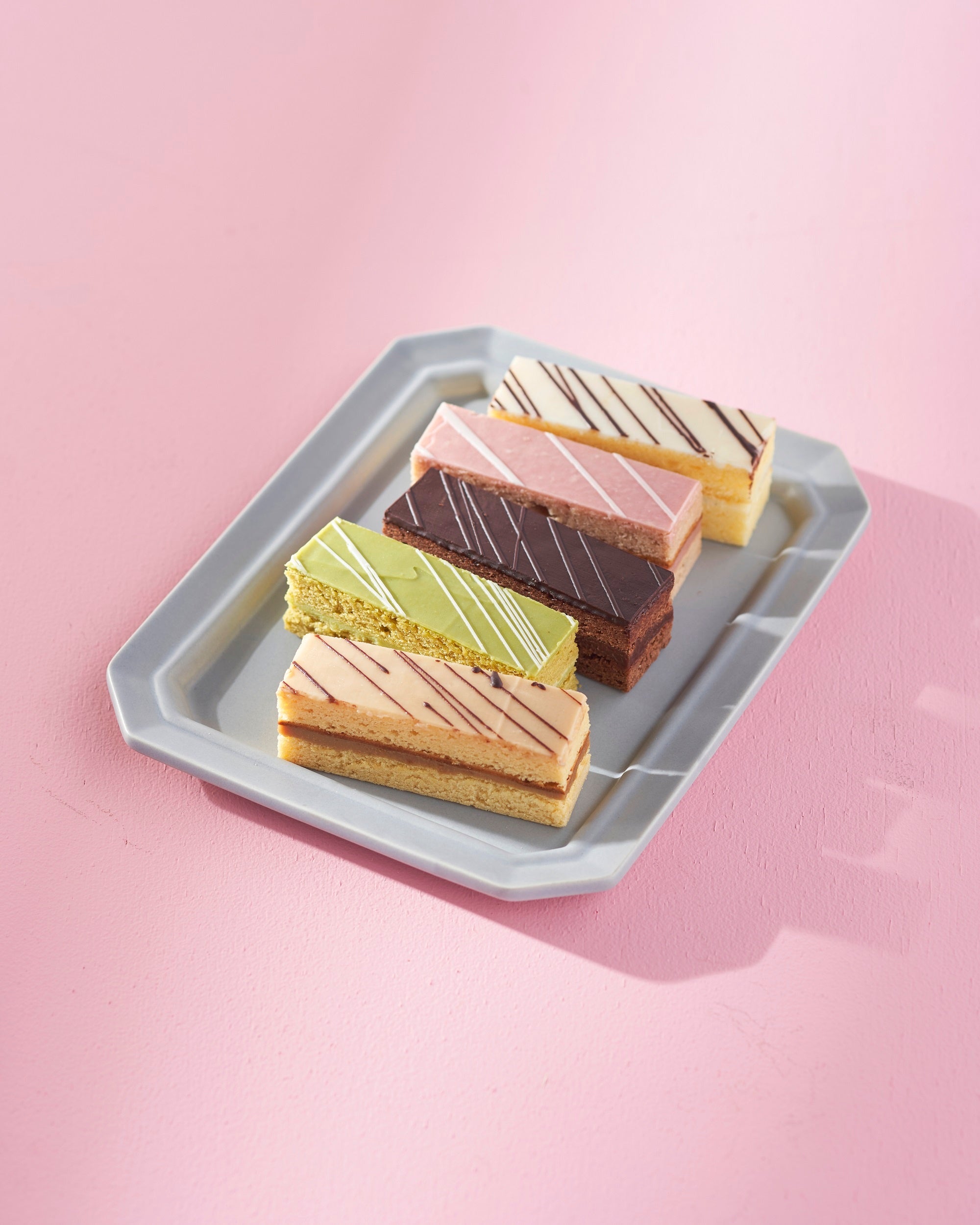 「パティスリーTaikai」ピュアショコラ（1缶、5個入り）1,728円