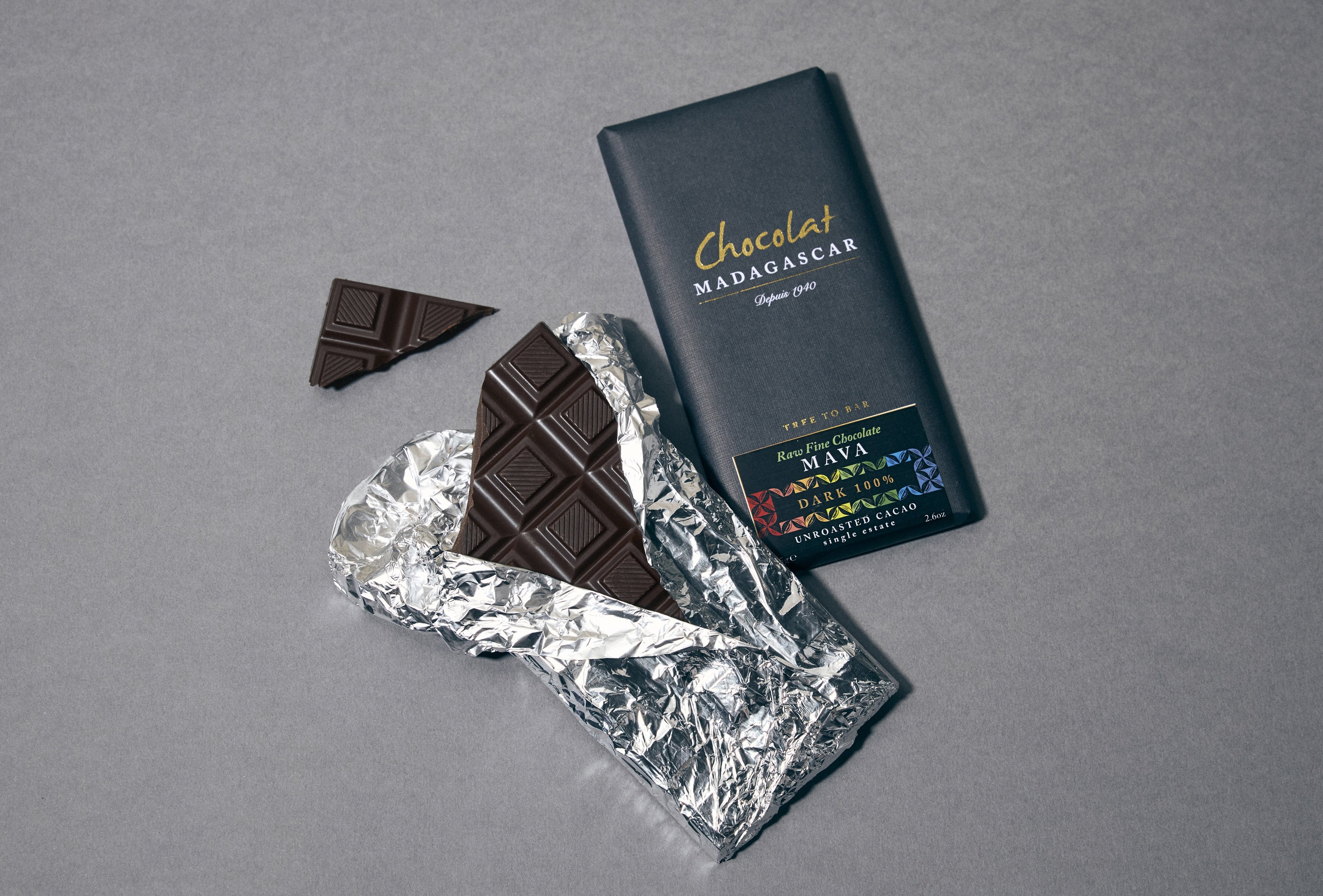 「CHOCOLATE MADAGASCAR」Raw ダークチョコレート100％ MAVA農園（1枚75ｇ、マダガスカル産）1,372円