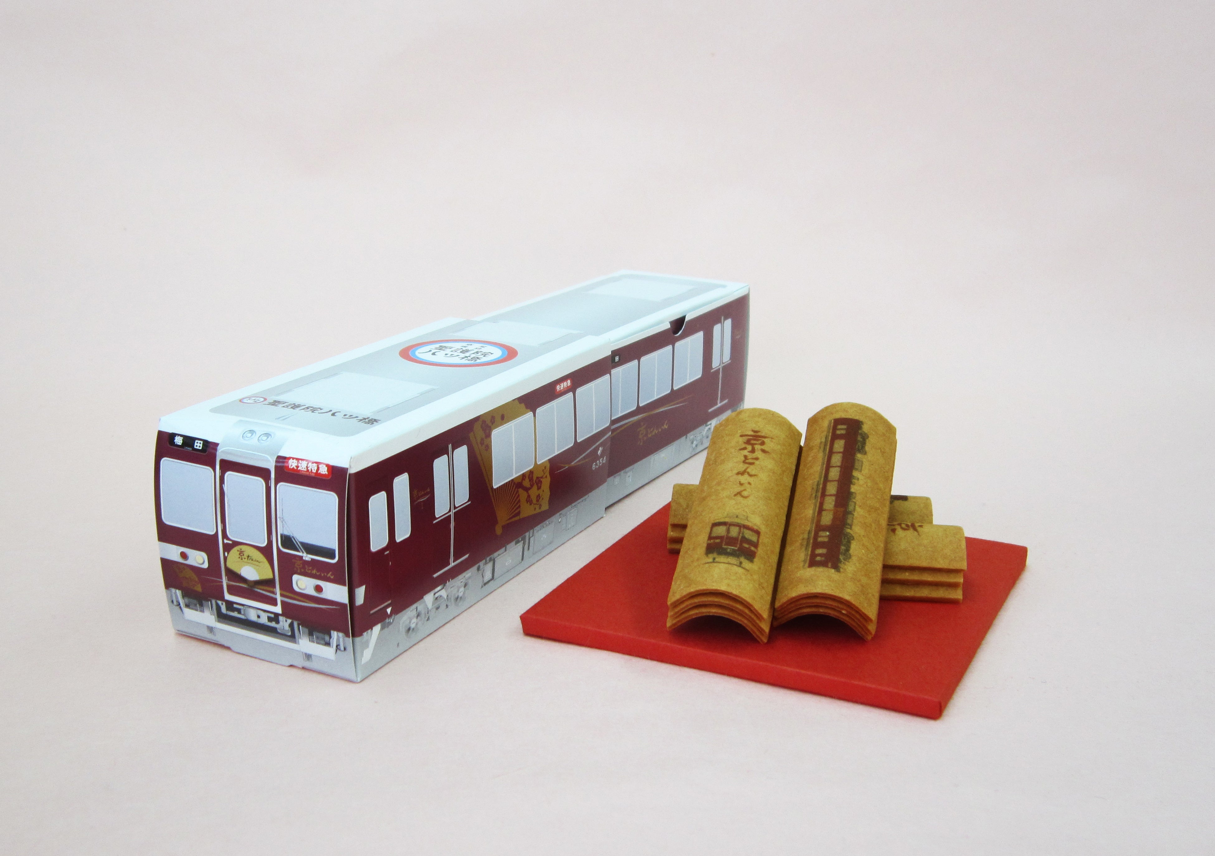 「聖護院八ッ橋総本店」 京とれいん八ッ橋 （3枚入り×6袋） 648円