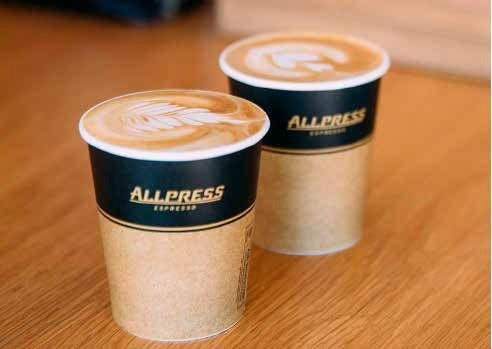 フラットホワイト 490円