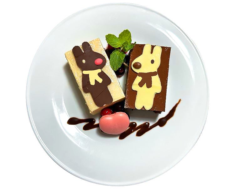 ©2023Hachette Livre