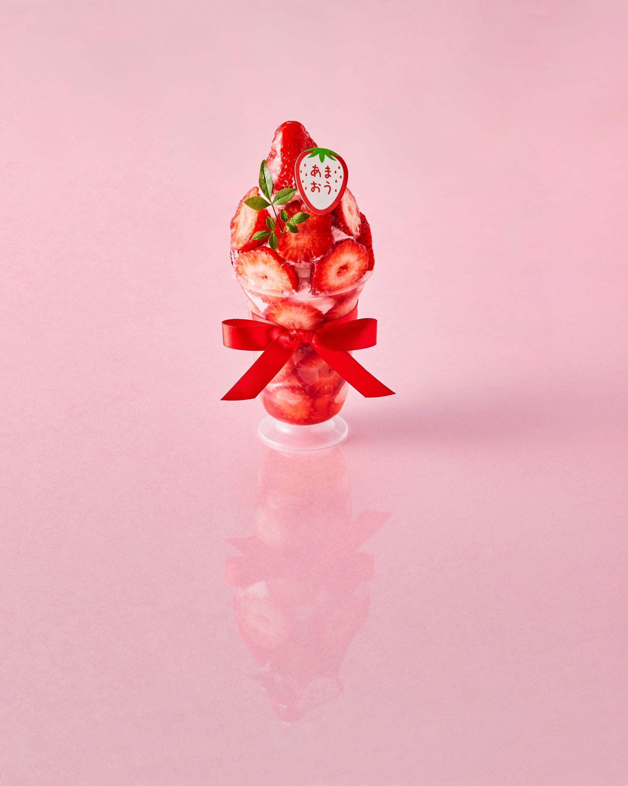 「フリュテリー果坊」グランデパフェ（たっぷりあまおう苺） ¥1,782