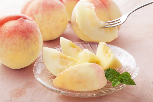 【阪急うめだ本店】桃のシーズン到来!和歌山県紀の川市から“あら川の桃”“百果桃”が登場。7月2日(水)~8日(火) 【阪急うめだ本店】桃のシーズン到来!和歌山県紀の川市から“あら川の桃”“百果桃”が登場。7月2日(水)~8日(火)