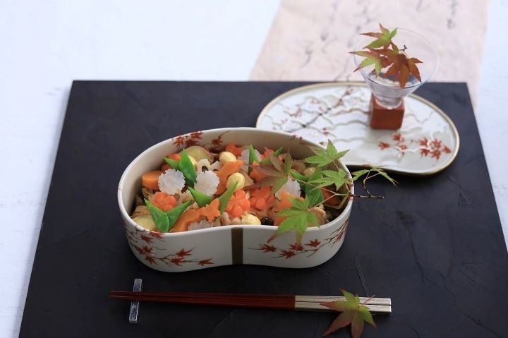 【阪急うめだ本店】秋の食卓を彩るモダンな器や、伝統工芸の絵付け体験イベントも!約200種類のアイテムが揃う『季をまとう器たち』開催