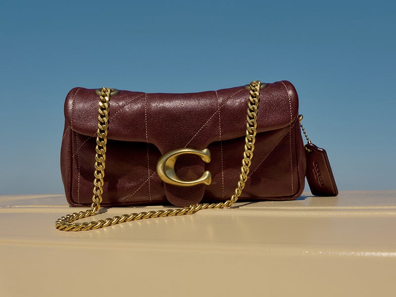 【阪急うめだ本店】「COACH」アイコンバッグ "タビー" の新作とともにカスタマイズ体験が楽しめる期間限定ストアが登場