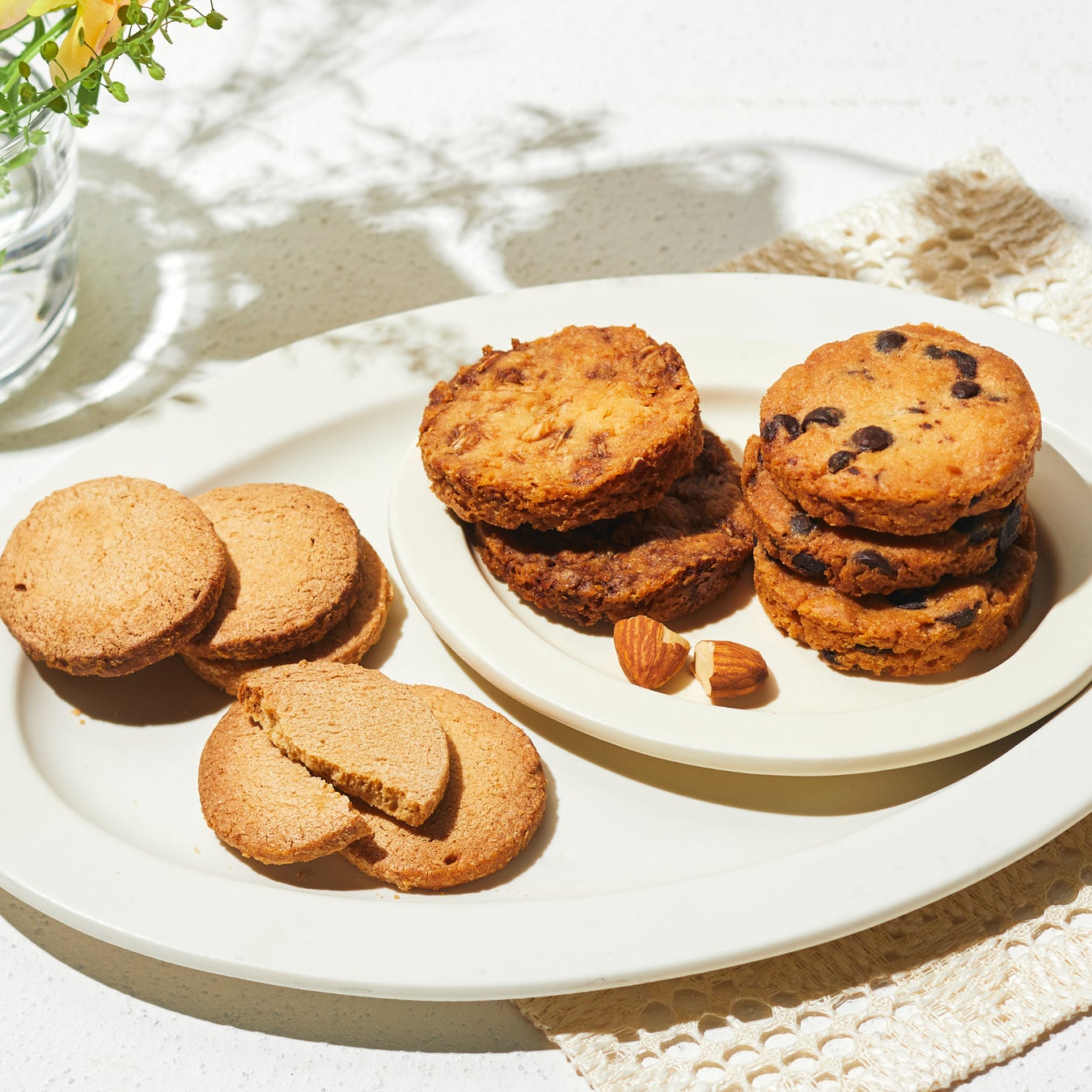 大阪「ル・クロ」※8日(火) まで (左から)クッキーグルテン フリー810円、 クッキー詰合せ(16枚入)1,620円