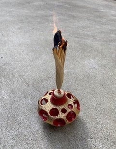 小川宣之「 intermission」（磁土、 9 × 9 × 17 ㎝）価格 ：53,900円(税込)