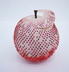 岡安真美 「 流転」（ 磁土 、 13.5 x 11 x 11 cm）価格 ：231,000円(税込)