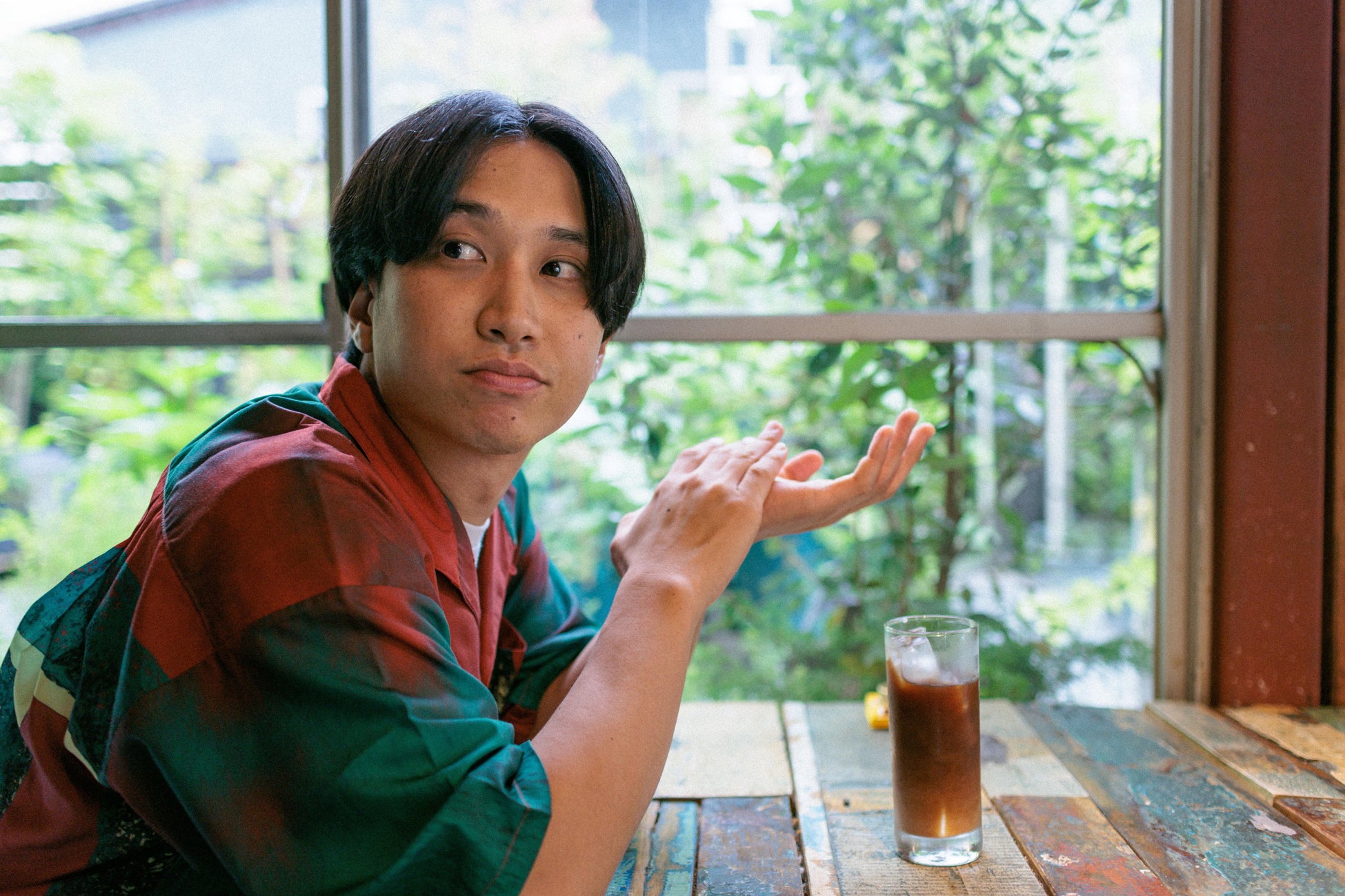 「マカロニえんぴつ」はっとり、初歌詞集の刊行を記念して12/20に「サイン本お渡し会」をブックファースト新宿店にて開催! | エンタメラッシュ