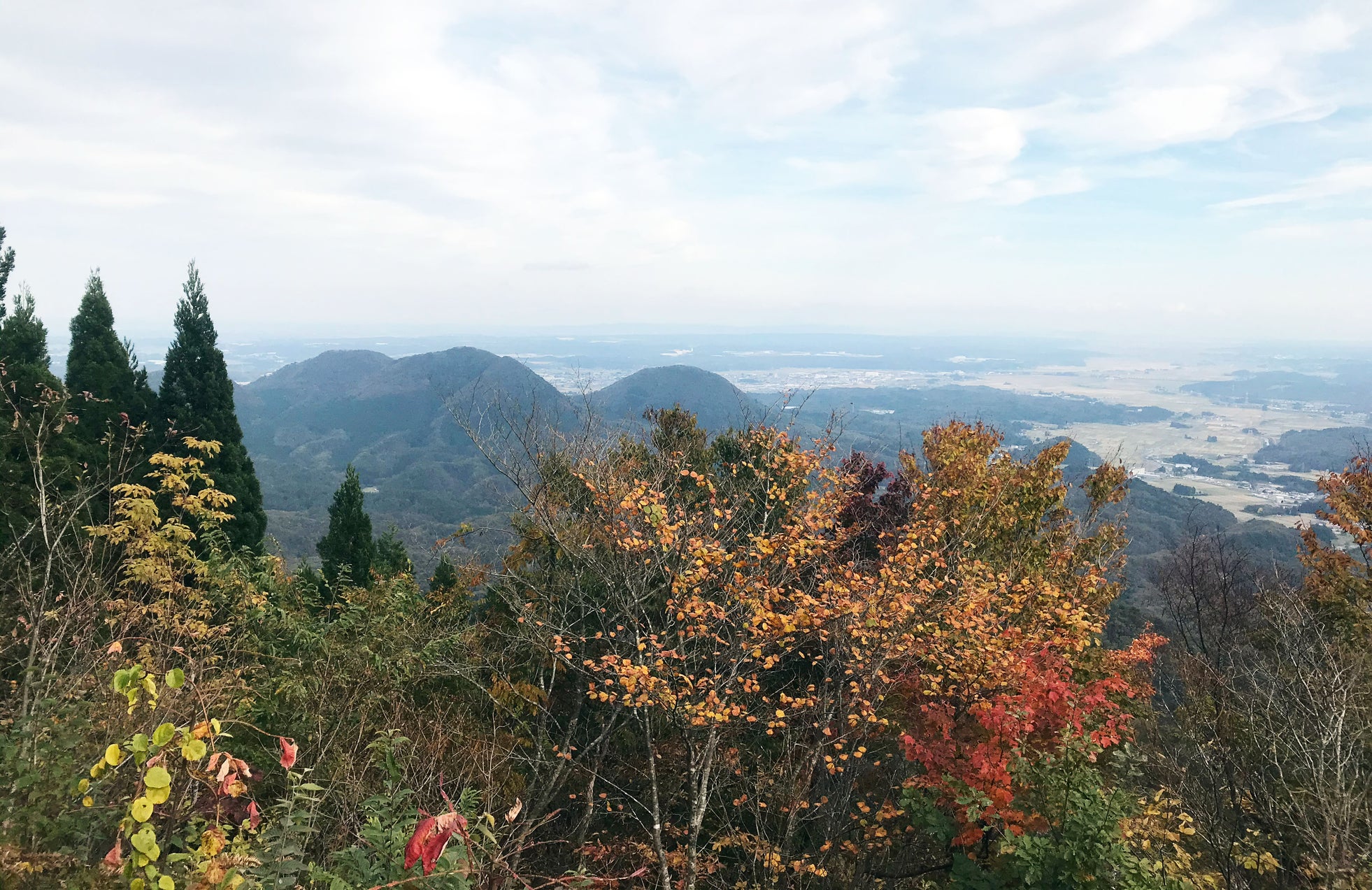 親子で紅葉の七ツ森へ!日本山岳会宮城支部が「親子登山」を開催