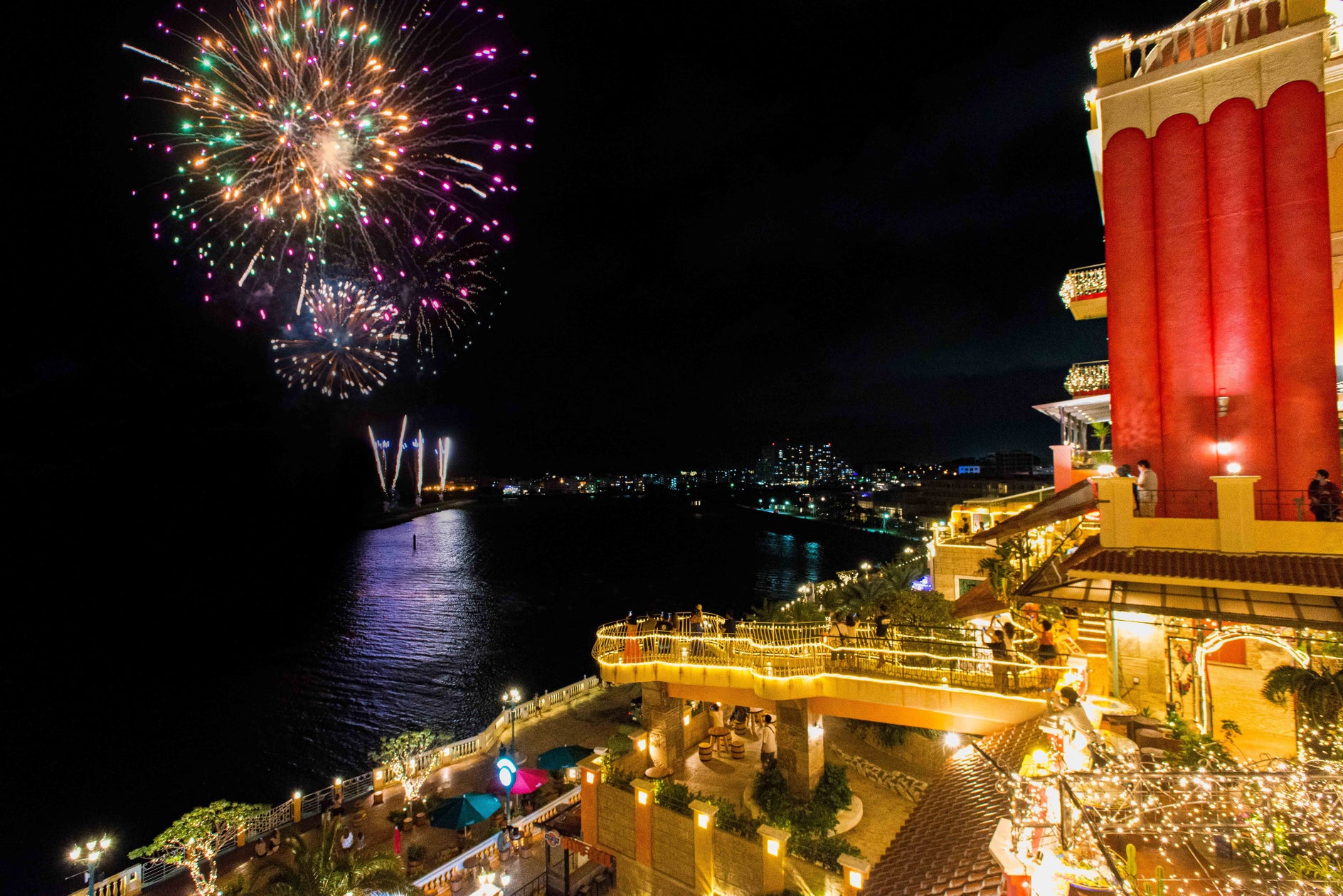 沖縄県北谷町開催!!2025年10月18日(土)沖縄県北谷町にて『北谷スペシャルドローンショー』の開催が決定 | 株式会社協和産業のプレスリリース