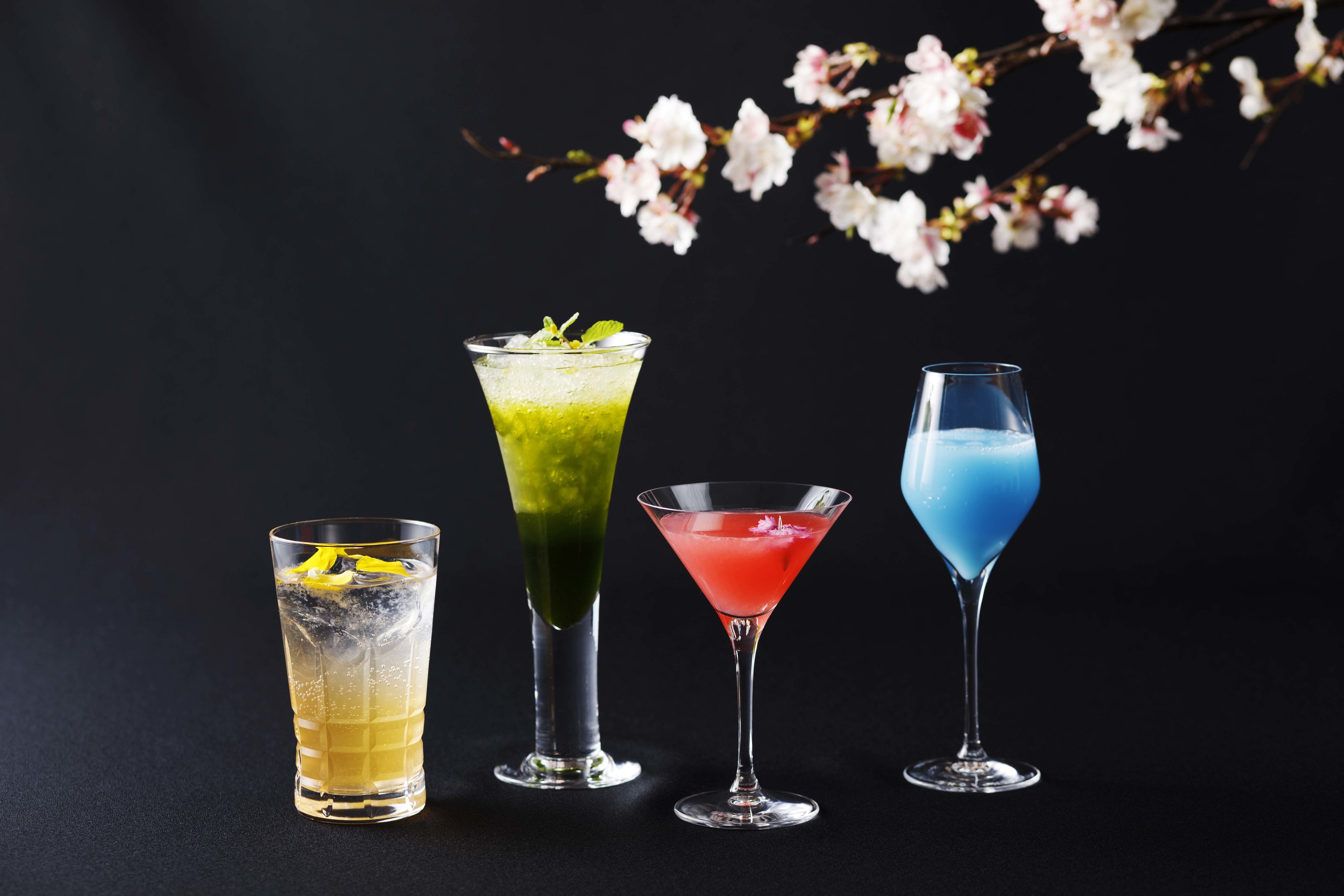 左から、春茜（ノンアルコールカクテル）、芽生え（カクテル）、春風（カクテル）、青春（ノンアルコールカクテル）