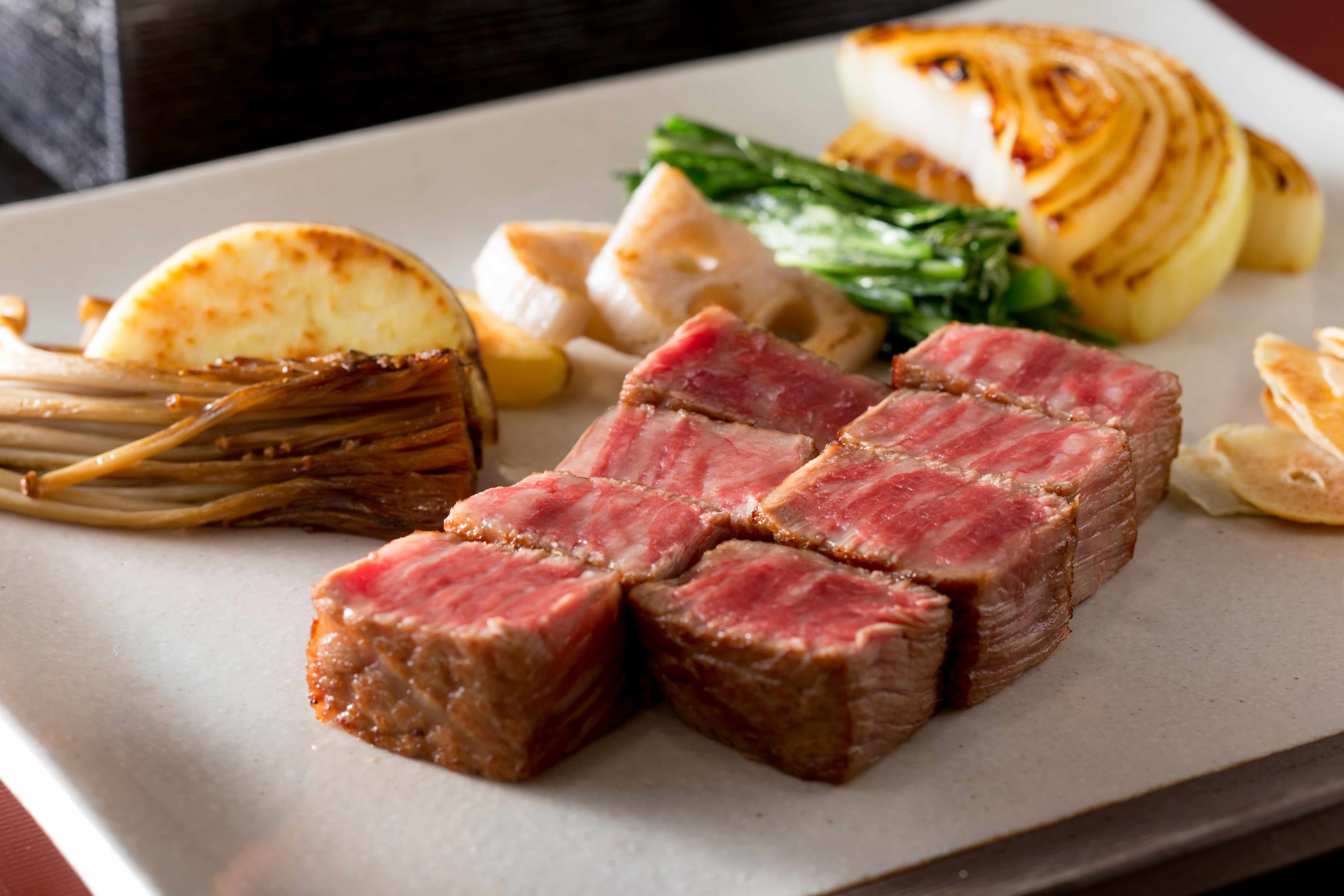 700年の伝統を誇るブランド牛！？ 肉好きの関西人に贈る「大和牛」を