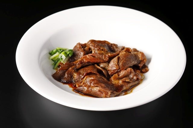 「秋田牛 鉄板すき焼き」