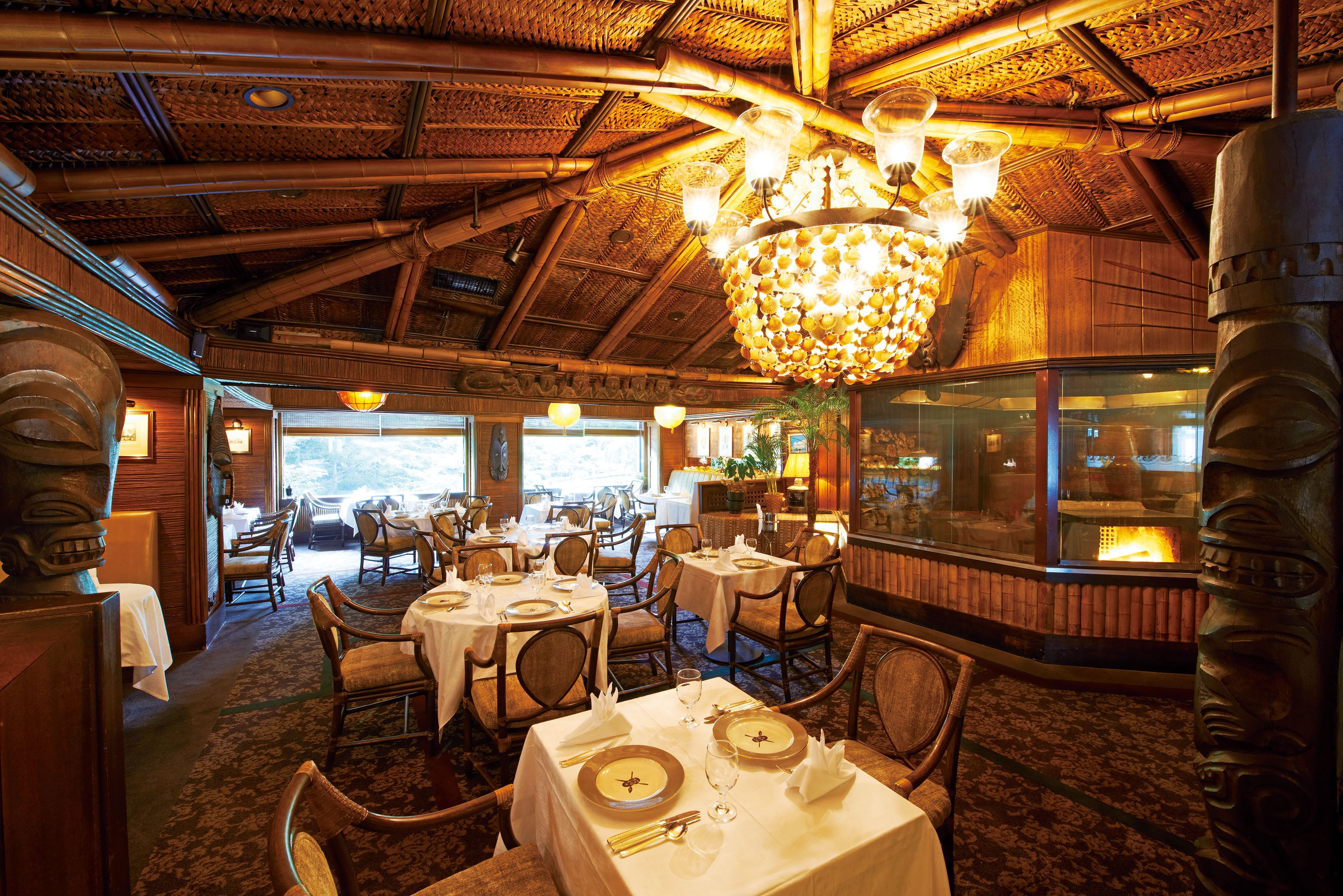 トレーダーヴィックス 東京店内