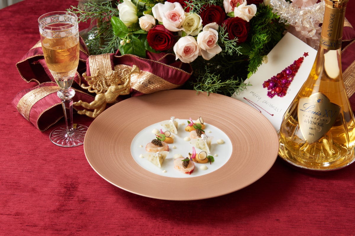 歴史と美食が交差する”東京のパリ”で過ごす、グランメゾンクリスマス