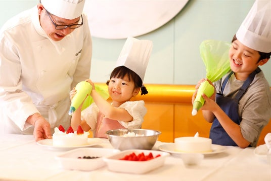 27年連続“なりたい職業”No.1!憧れの「パティシエ」になれる、こどもの日限定イベント開催 27年連続“なりたい職業”No.1!憧れの「パティシエ」になれる、こどもの日限定イベント開催