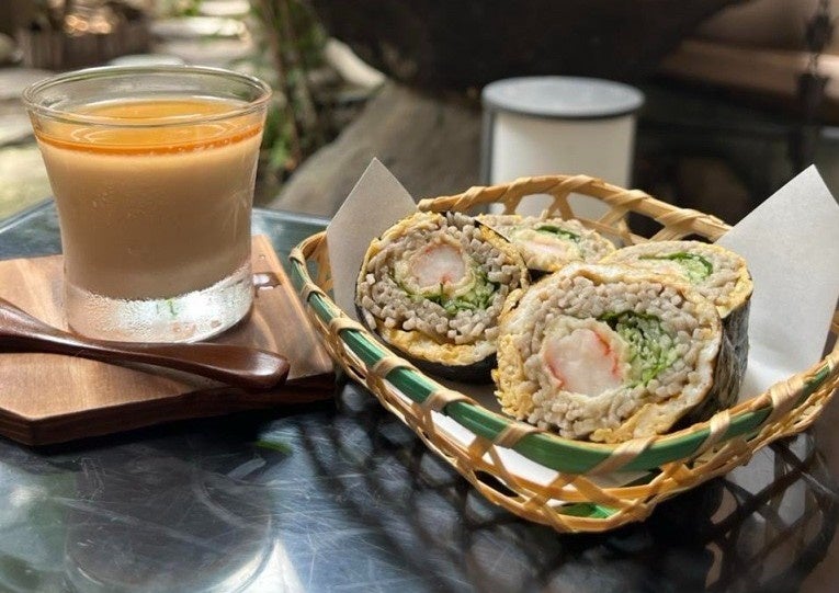 手打ちそば屋 庵のそば巻き・そば茶プリン