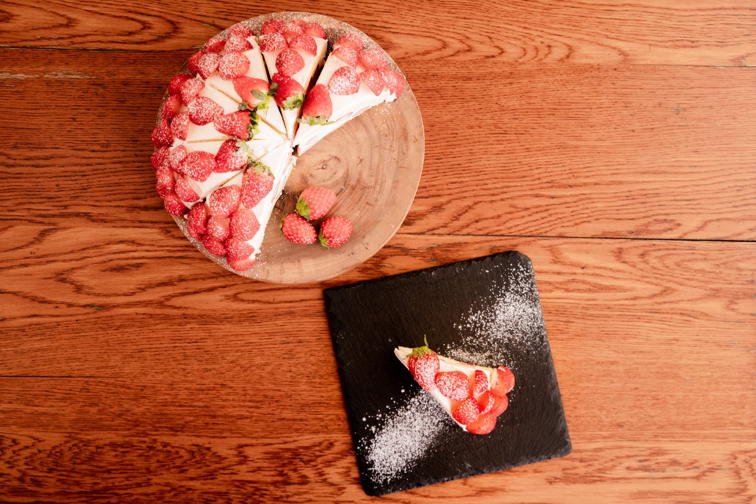 【愛知県限定】苺のズコット　愛知県産「よつぼし」使用