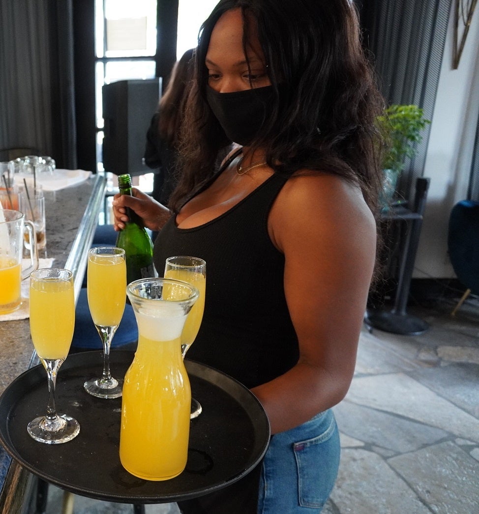 ボトムレスミモザ