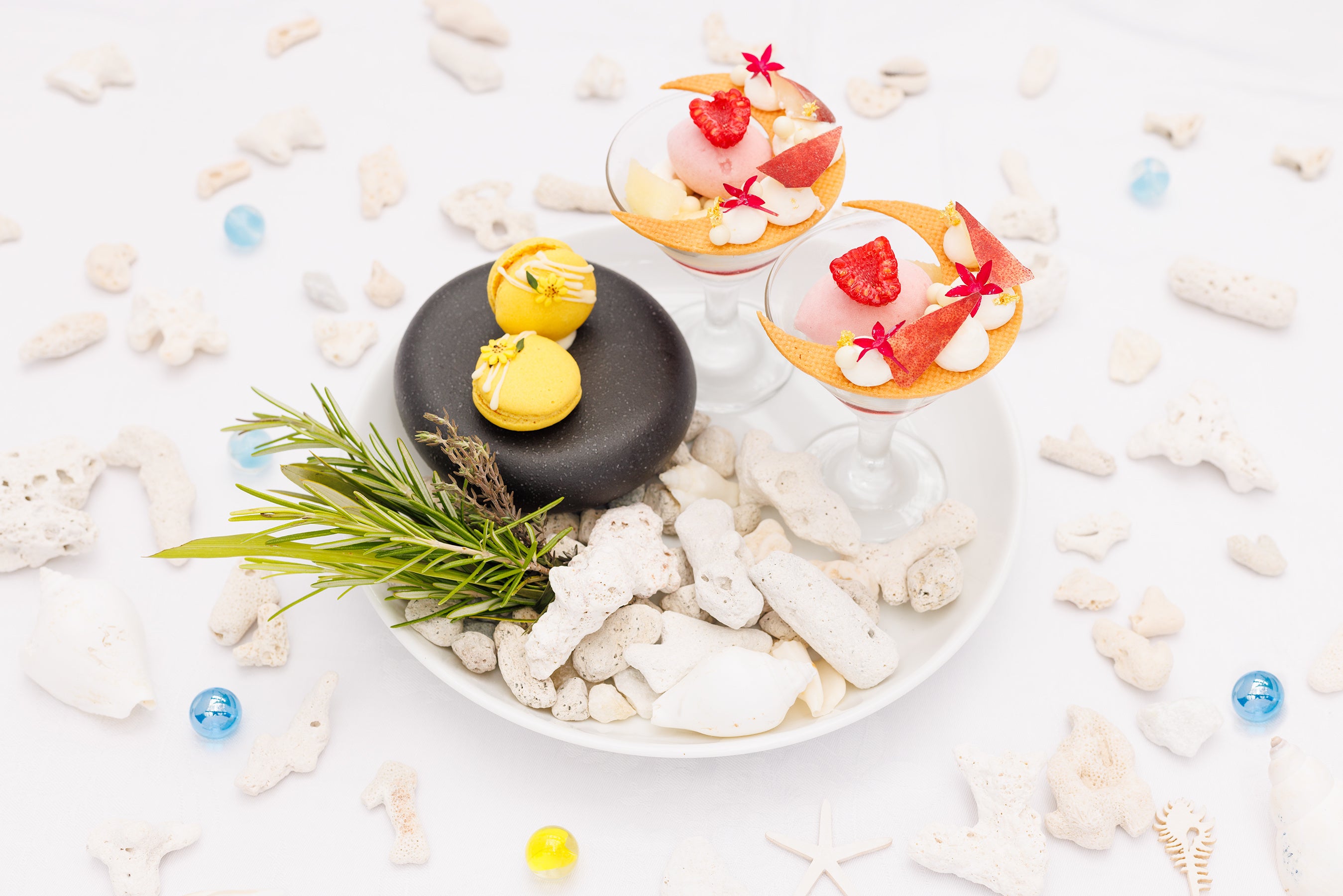 ステラート サパークラブ「サマートロピカルアフタヌーンティー」上段