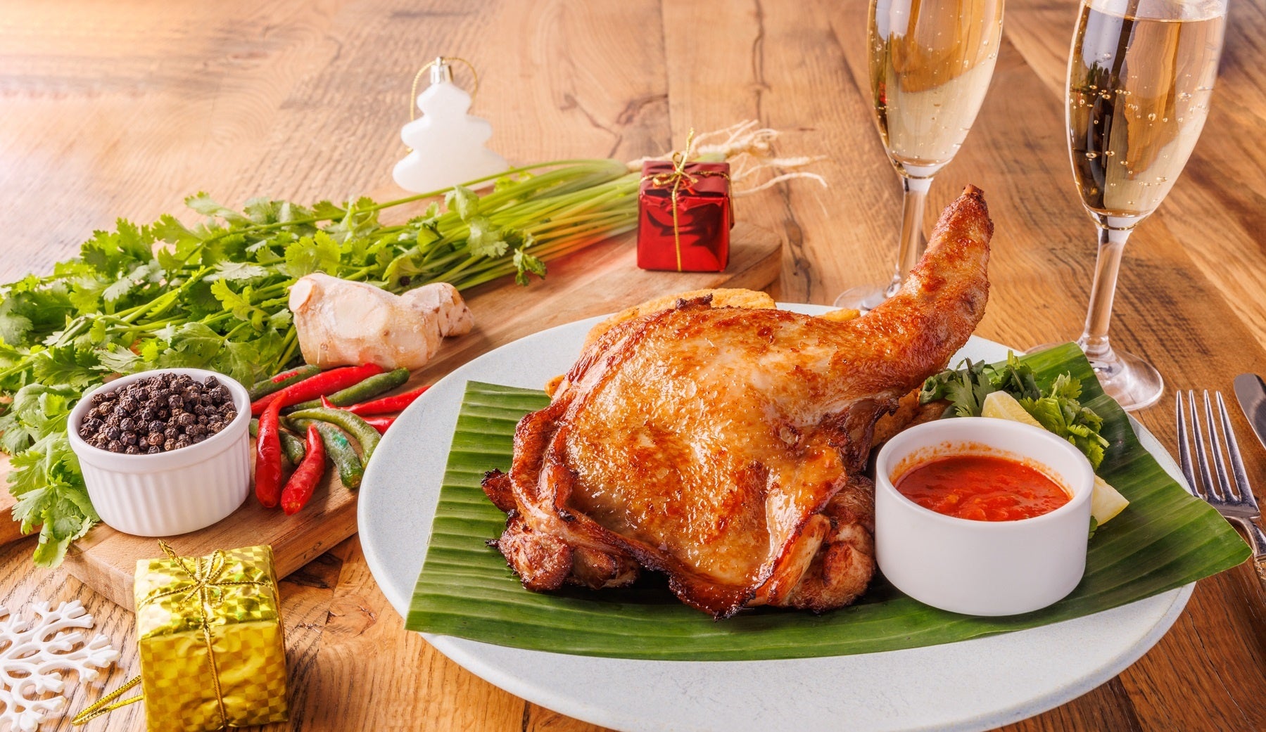 自家製クリスマスローストチキン　サンバルソース