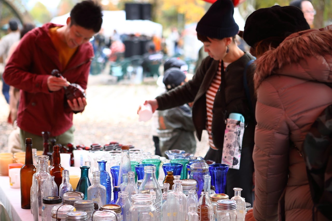 可愛い雑貨がたくさん並びます※以前開催の様子